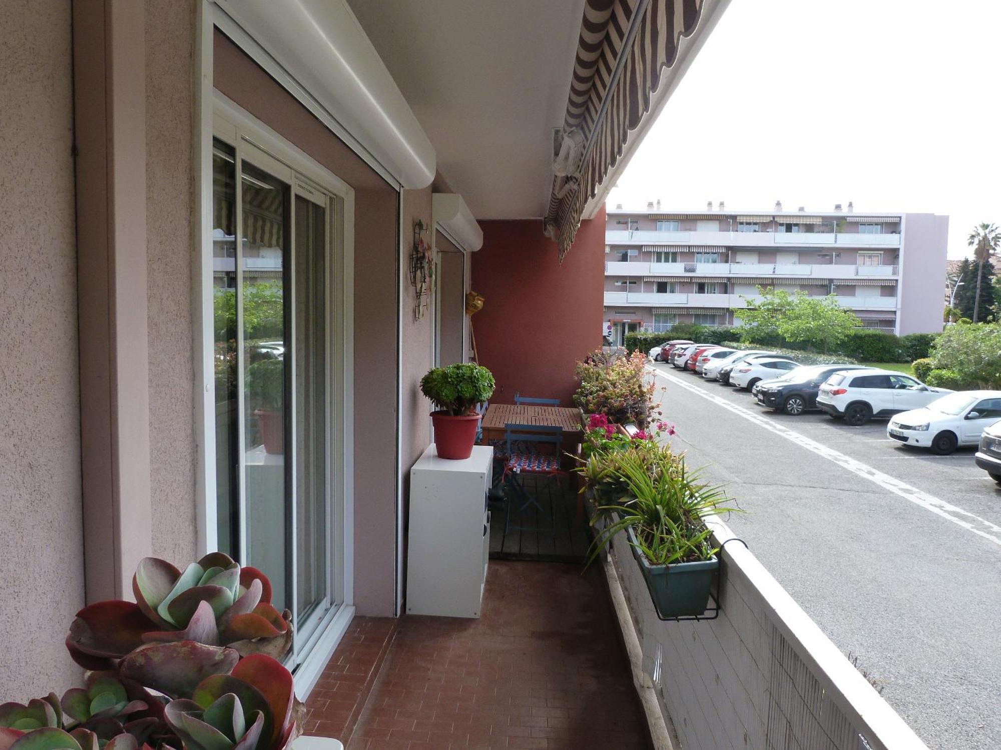 Au Centre Du Pradet Et A 15 Mn A Pied Des Plages Apartamento *