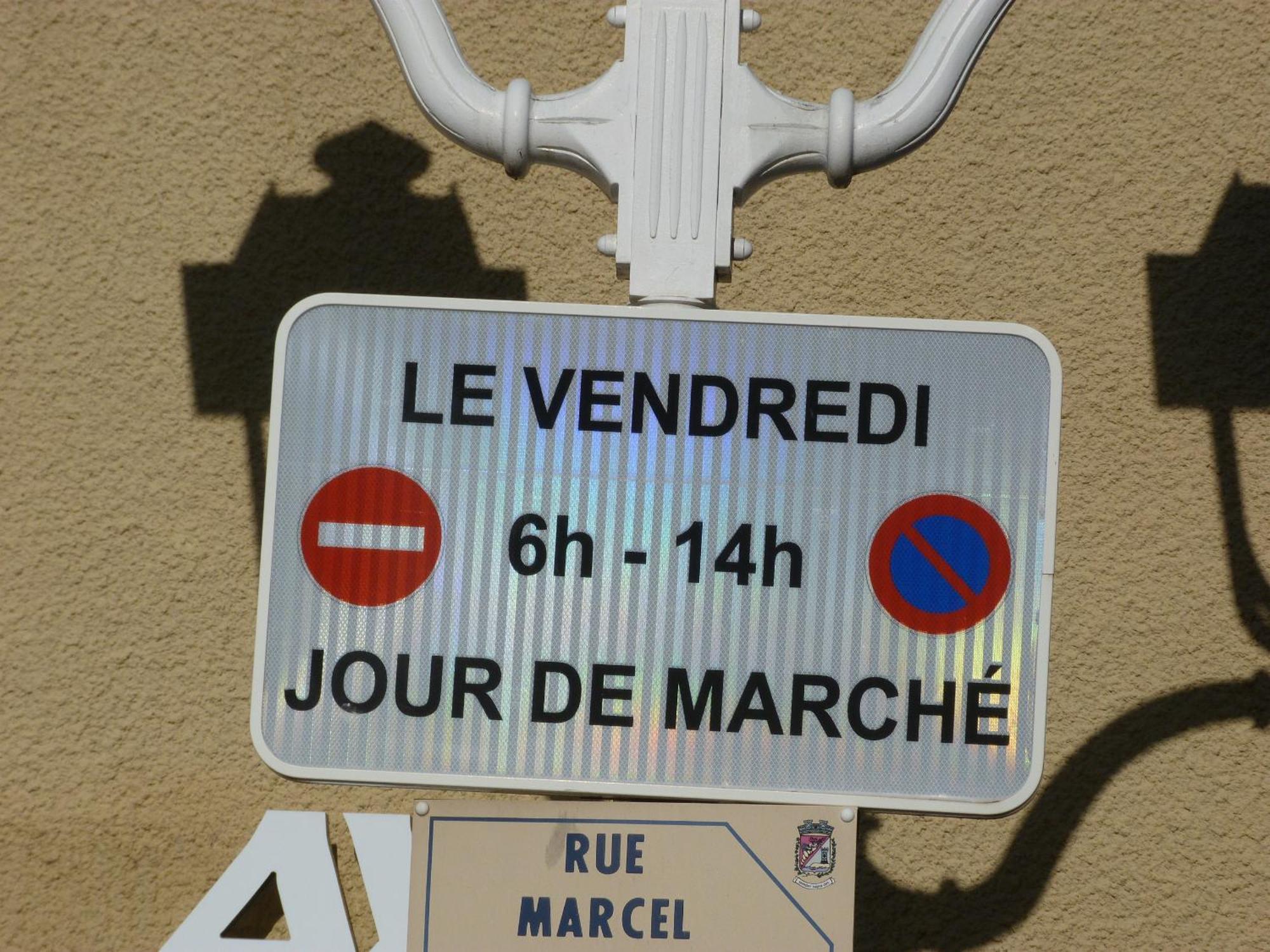 Apartment Au Centre Du Pradet Et A 15 Mn A Pied Des Plages *
