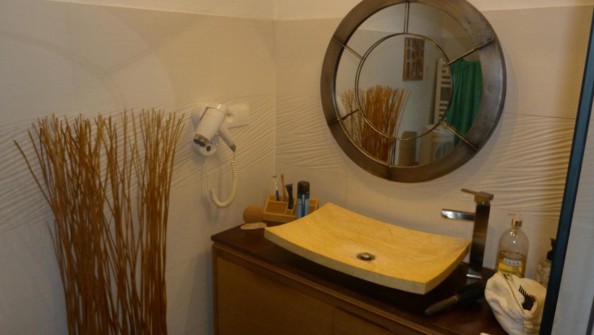 Appartement Au Centre Du Pradet Et A 15 Mn A Pied Des Plages